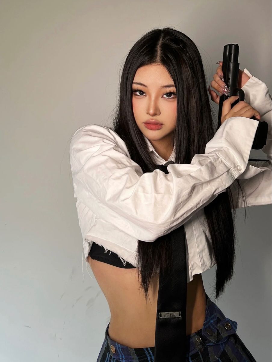 A cozy shot with Sassy girls — straight from Monaco