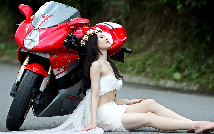 Beautiful girls and motorcycles in Monaco