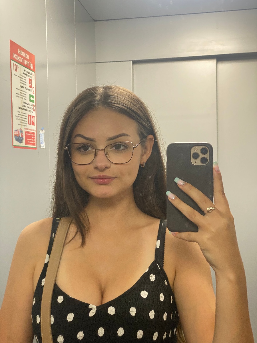 Sexy model Stacy in Monaco