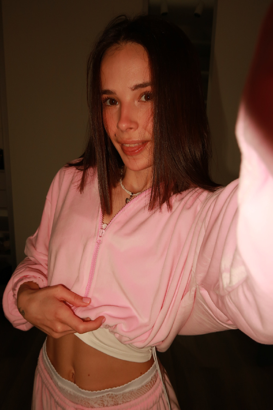 Tina brings the glow — live moments in Monaco